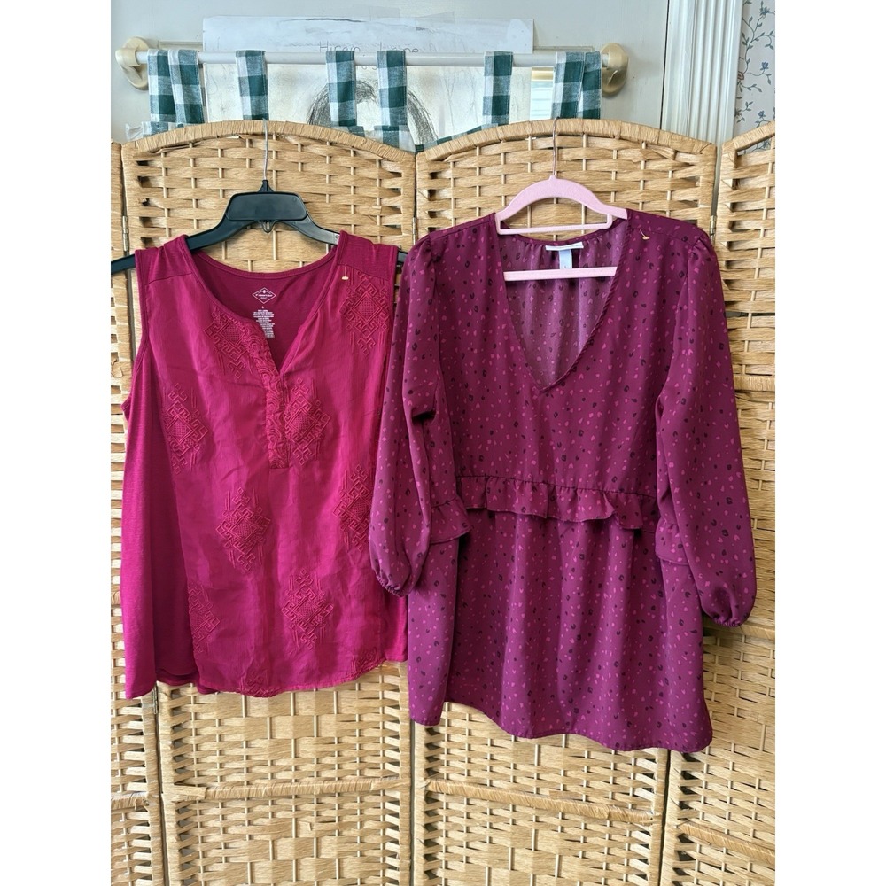 Lot of 2 Women's Summer Tops L – St Johns Bay and Isabel Breezy Summery